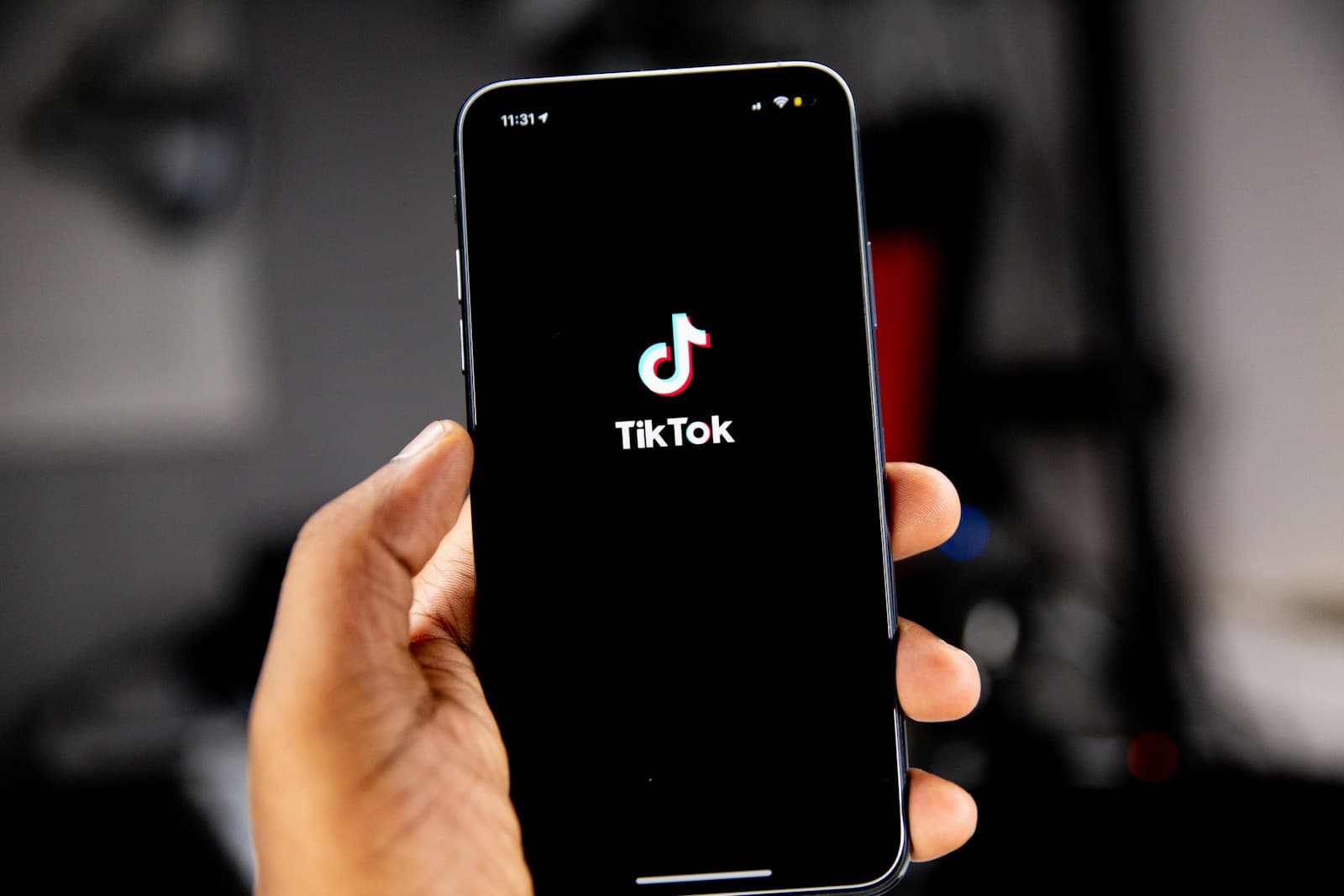 Como Bombar no TikTok em 2026: o Caminho Real Para Sair do Zero